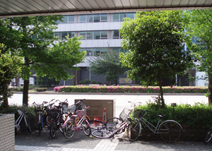 地上出口です。