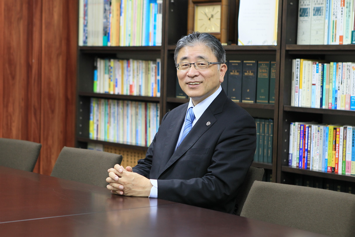 弁護士 片岡 信恒